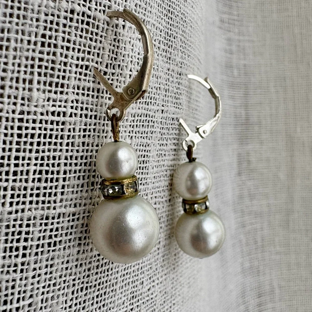 Vintage faux‎ pearl & rhinestone earrings